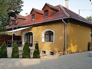 Mandulas Vendeghaz Varpalota