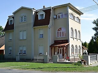 Nosztalgia Hotel Balatonszarszo
