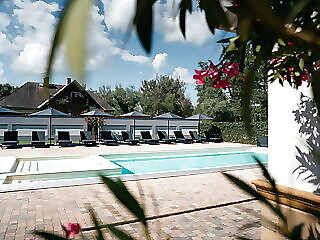 Hunor Hotel Es Etterem Vasarosnameny