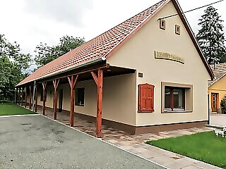 Kishid Vendeghaz Pilismarot