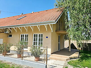 Perity Apartman Dunapataj Szelidi To