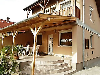 Mediterran Apartman Tiszakecske