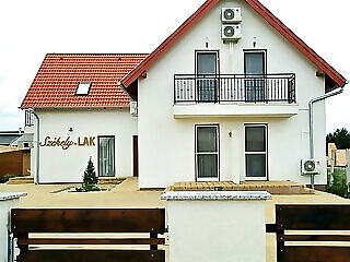 Szekely Lak Apartman Hegyko