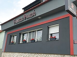 Familia Panzio Es Apartmanhaz Gyor