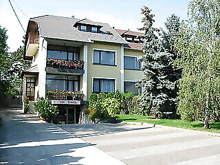 Tekergo Vendeghaz Balatonfured