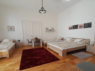 Deri Kert Apartmanhaz A*** Baja szállás