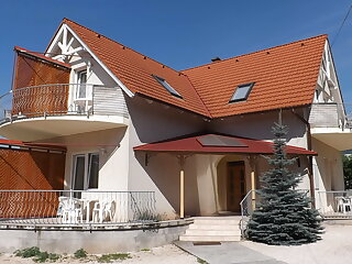 Klassz Apartmanhaz Balatonfured szállás