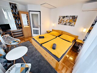 Iskolakert Apartman Sarospatak szállás