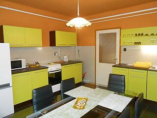 Adel Apartman Sarvar szállás