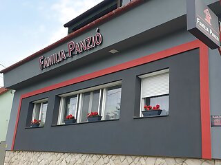 Familia Panzio Es Apartmanhaz Gyor szállás