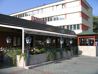 Hotel Ozd szállás