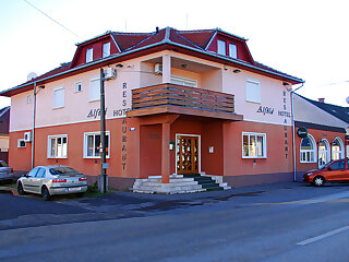 Alfold Panzio Es Restaurant Cegled szállás