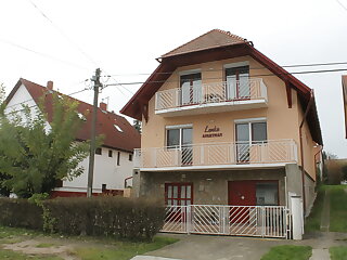 Lenke Apartmanhaz Balatonlelle szállás