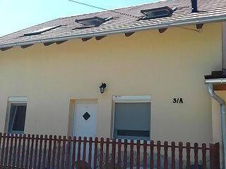Beatrix Apartmanhaz Balatonrendes szállás