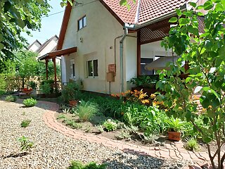 Mezeskalacs Vendeghaz Balatonboglar szállás