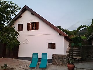 Bencze Pincze Ketszintes Vendeghaz Nemesgulacs szállás