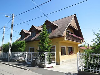 Harsfa Vendeghaz Siofok szállás