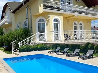 Royal Villa Balatonfured szállás