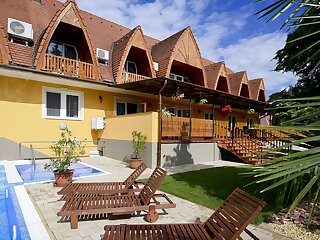 Rajna Villabridge Spa Bogács szállás