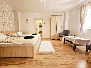 Csenar Apartman Iii. Hegyko szállás
