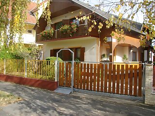 Viragoskert Apartman Heviz szállás