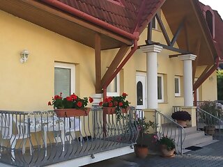 Lena Apartmanhaz Heviz szállás