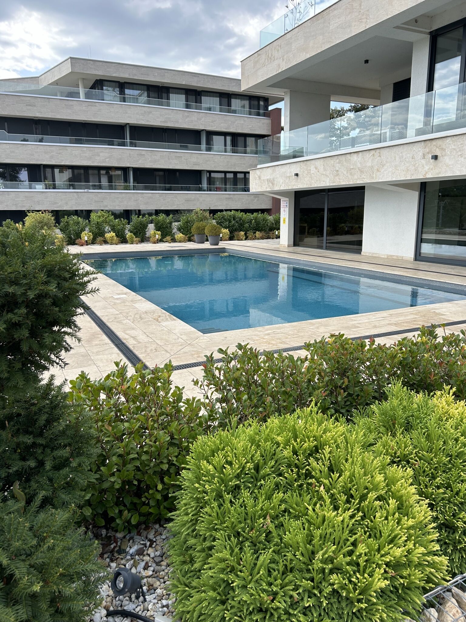 Sunroz Apartman Alsoors