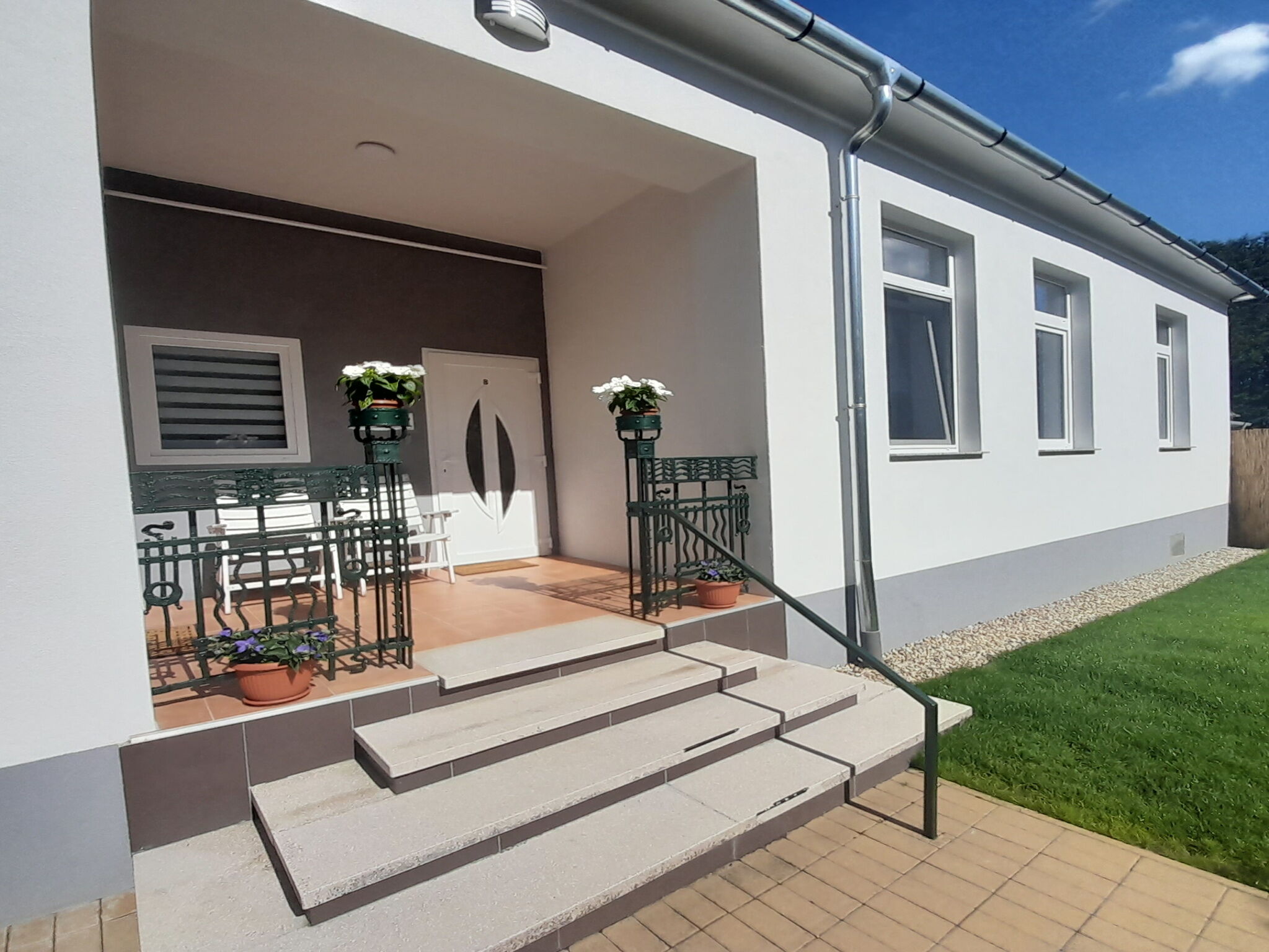 Deri Kert Apartmanhaz B*** Baja