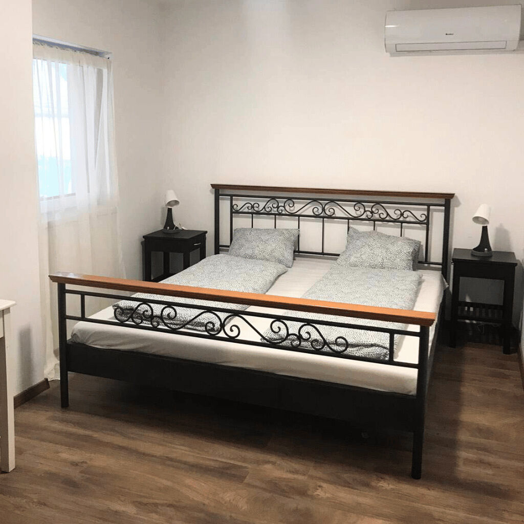 Gloriaszabadi Apartmanhaz Balatonszabadi