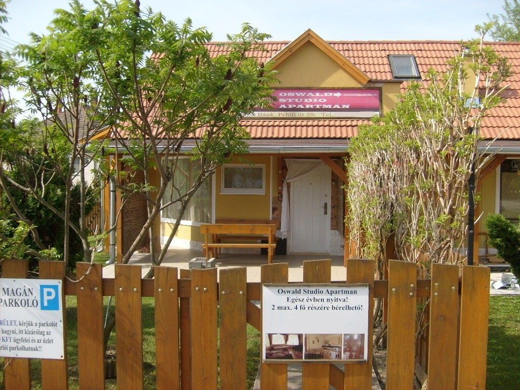 Oswald Apartmanhaz Bank