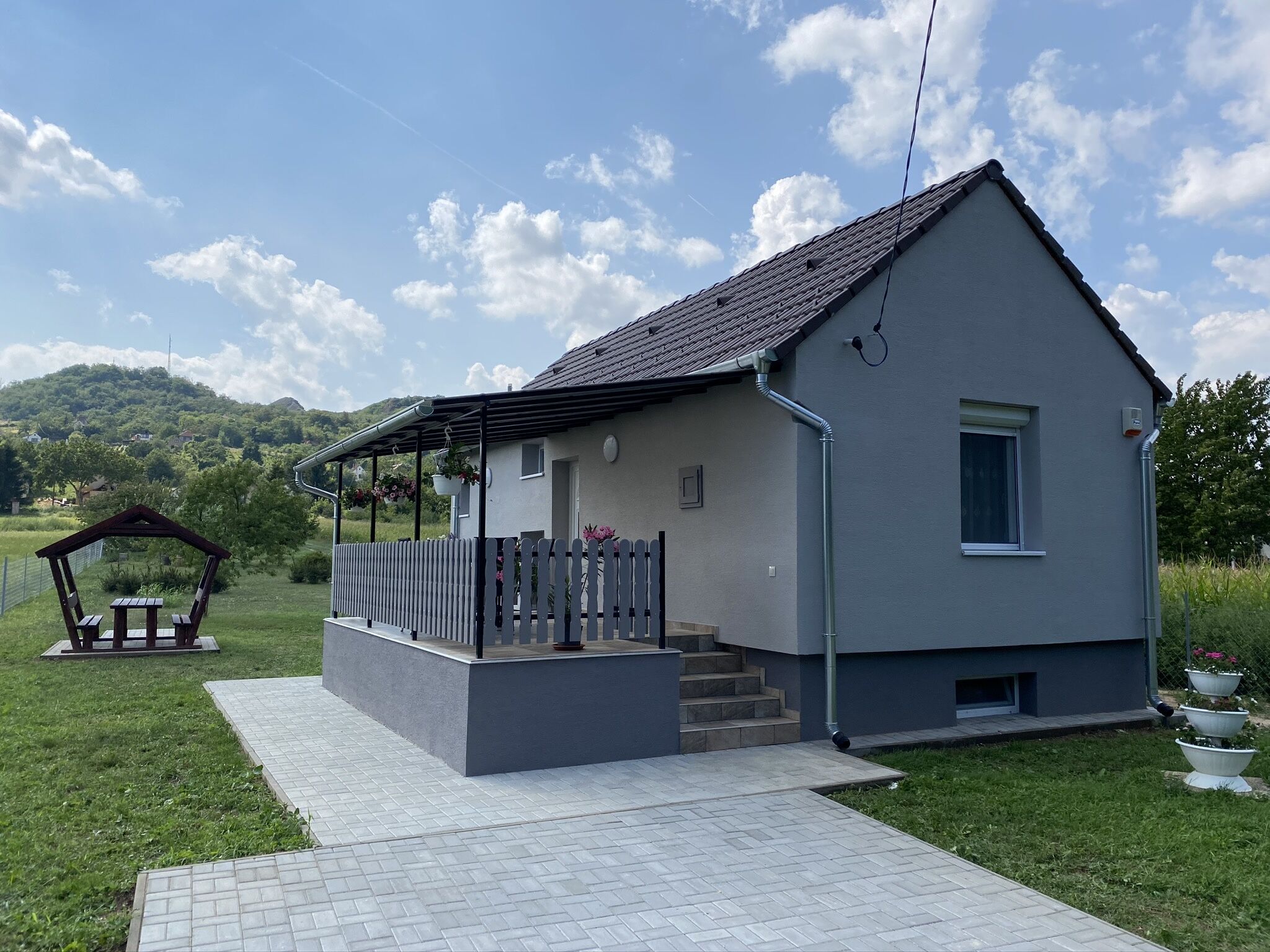 Andrea Apartman Celldomolk