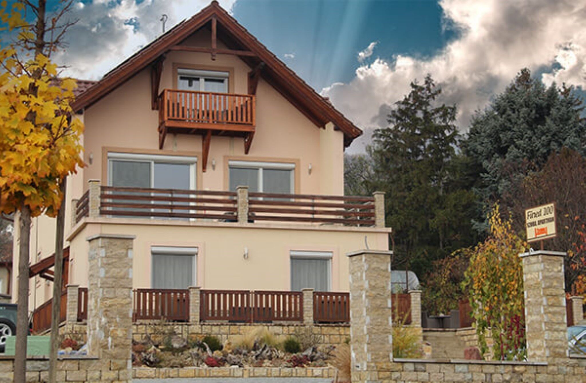 Fured 100 Vendeghaz Balatonfured