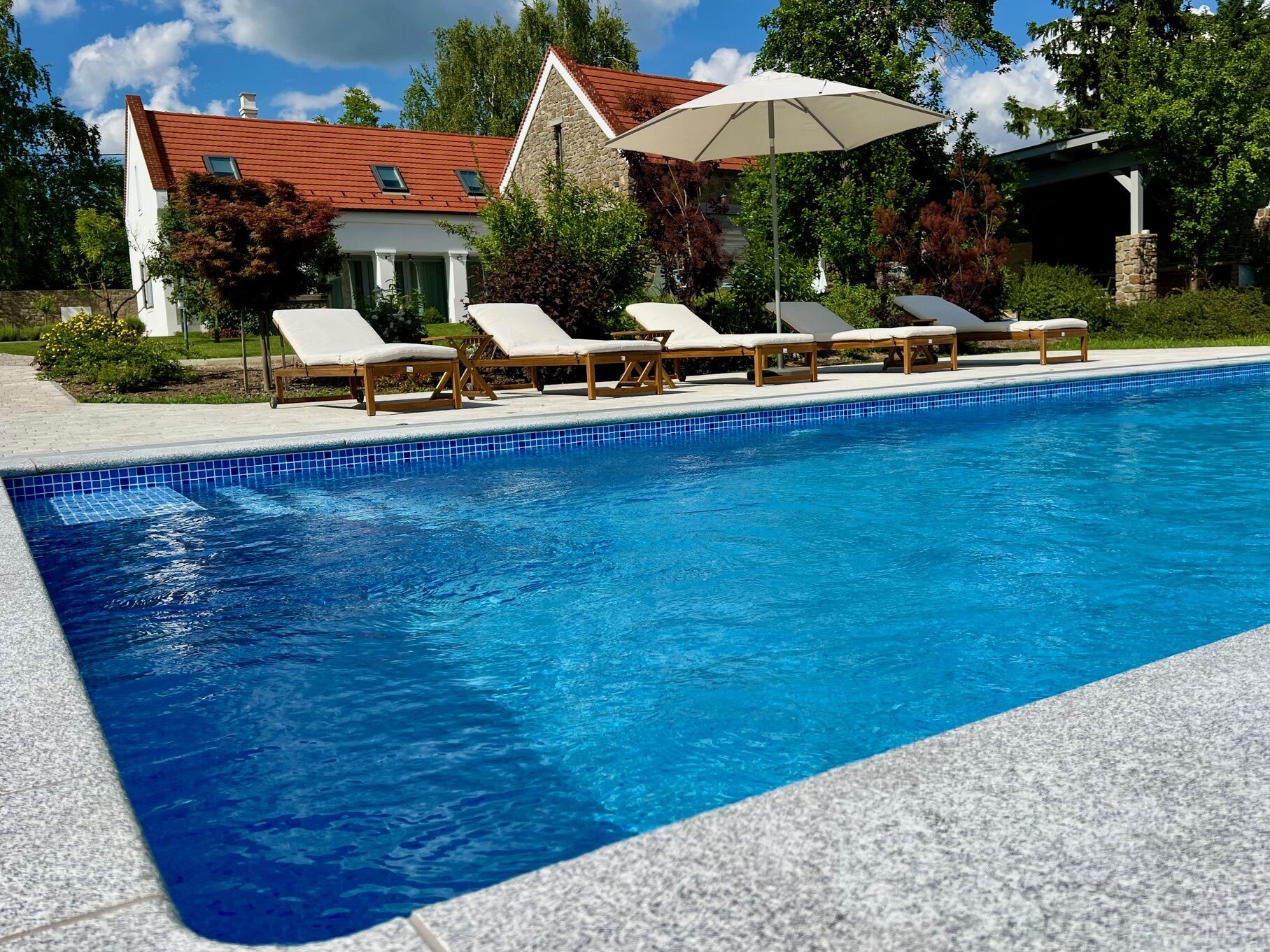 Kali Kutyu Vendeghaz Balatonhenye