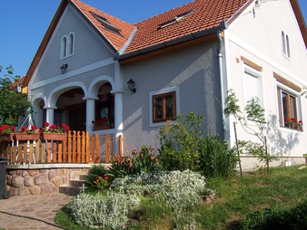 Mandula Vendeghaz Cserkut