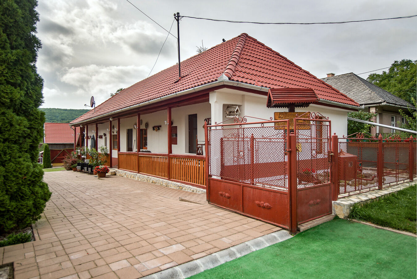 Kektura Vendeghaz Fuzer
