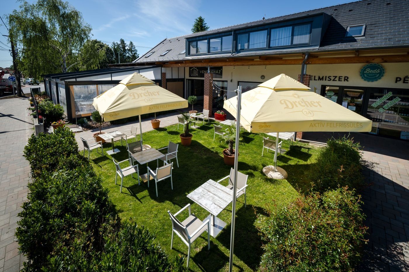 Pipacs Panir Grill Garden Vendeghaz Gyorujbarat