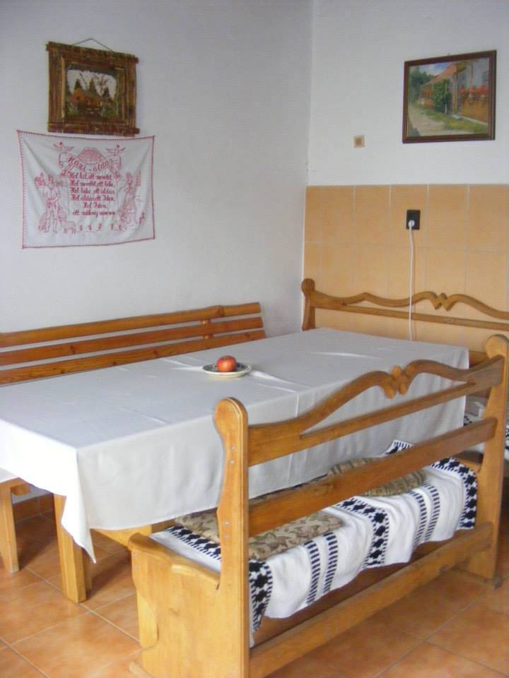 Nyugodt Hajlek Vendeghaz Komoro