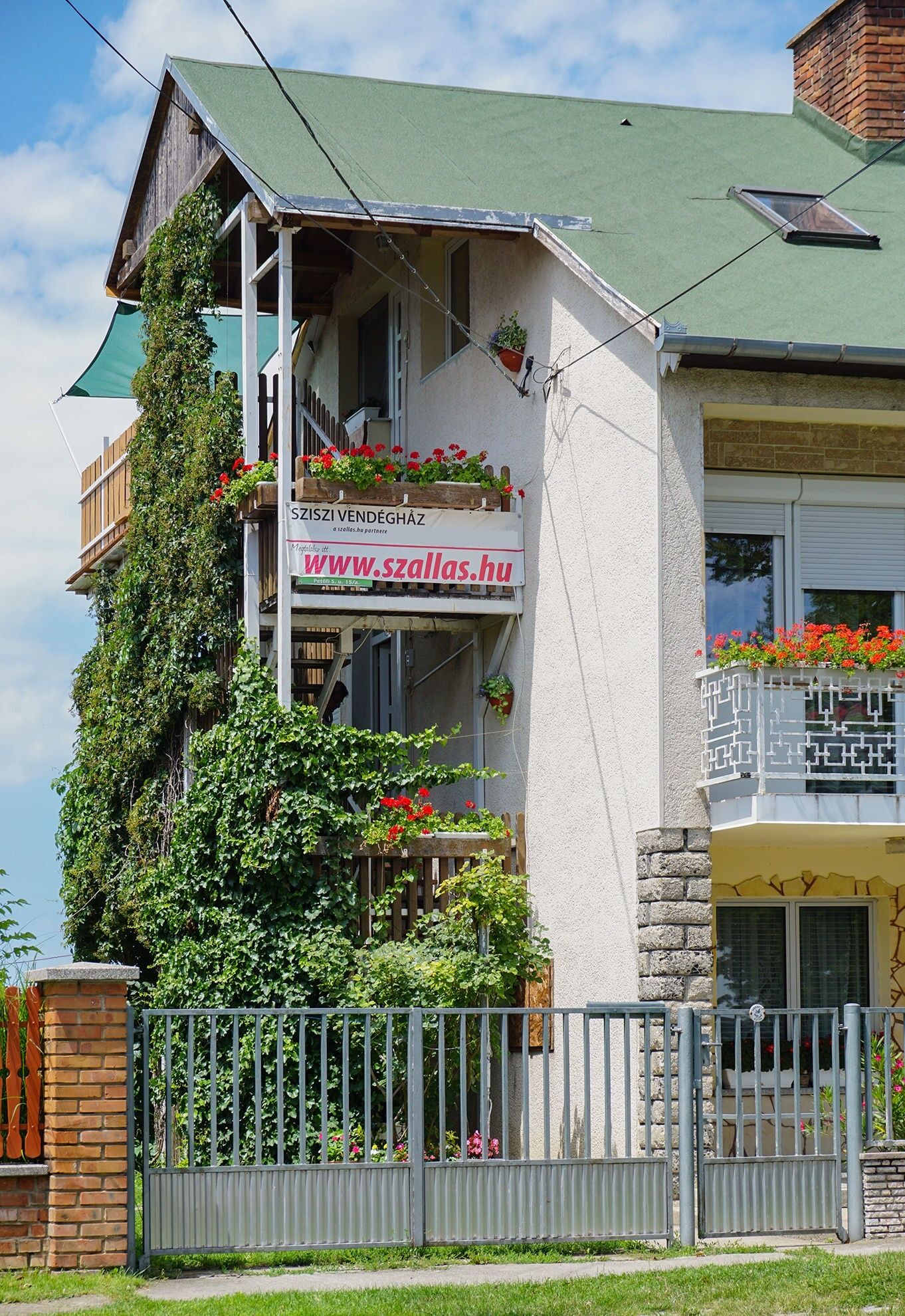 Sziszi Vendeghaz Magyarhertelend
