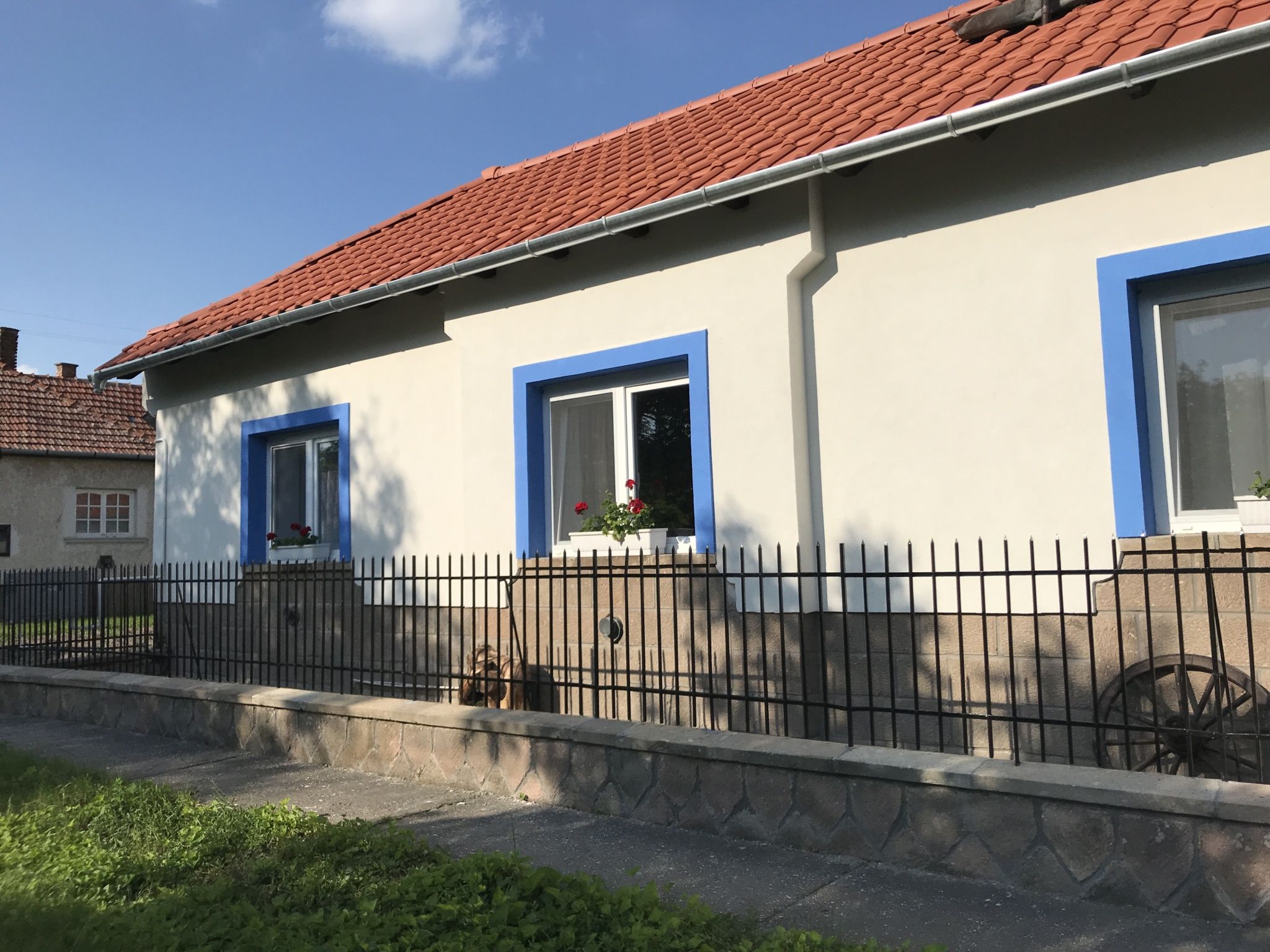 Luna Vendeghaz Novaj