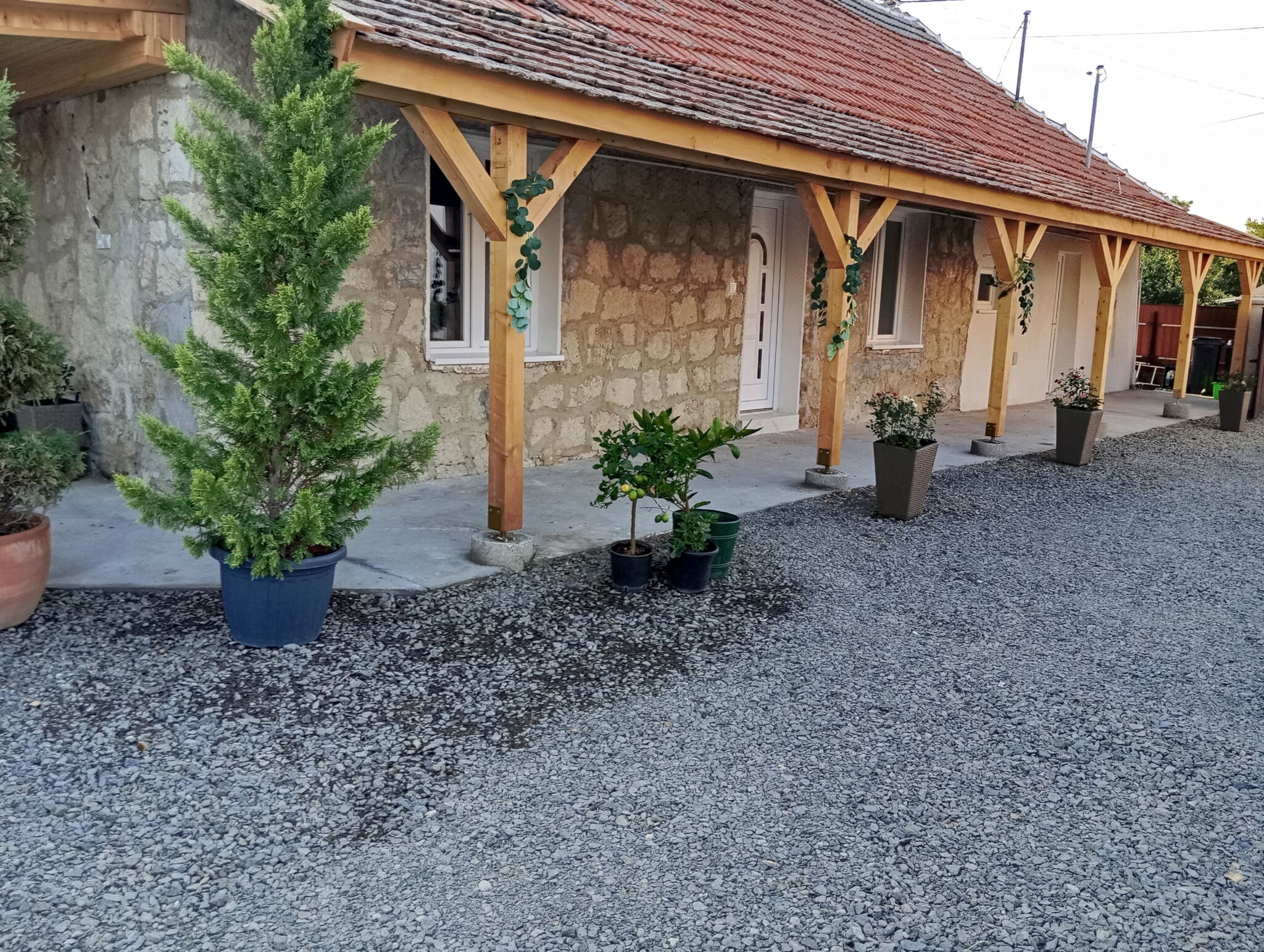Stone Vendeghaz Poroszlo