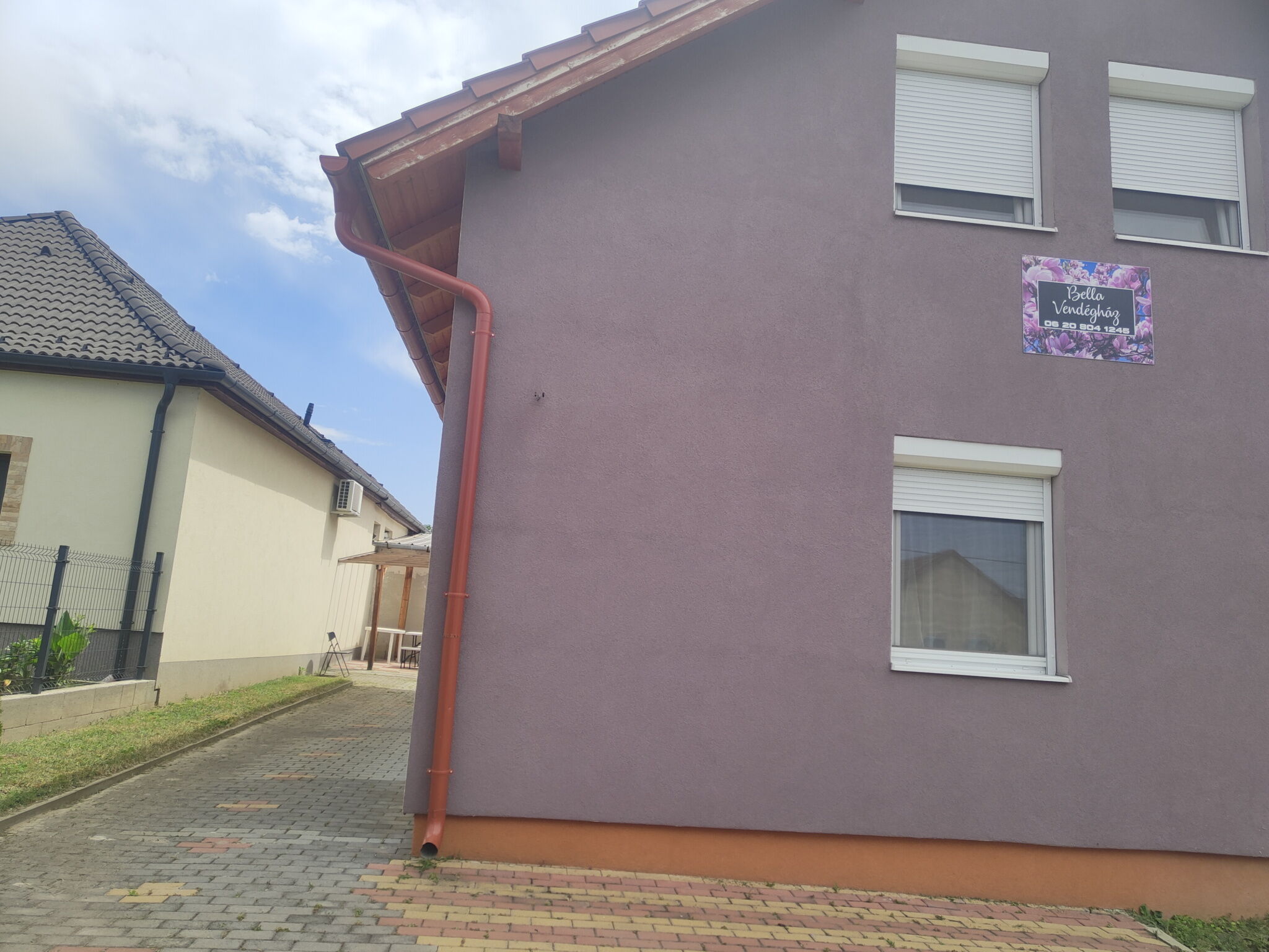 Bella Vendeghaz Szekesfehervar