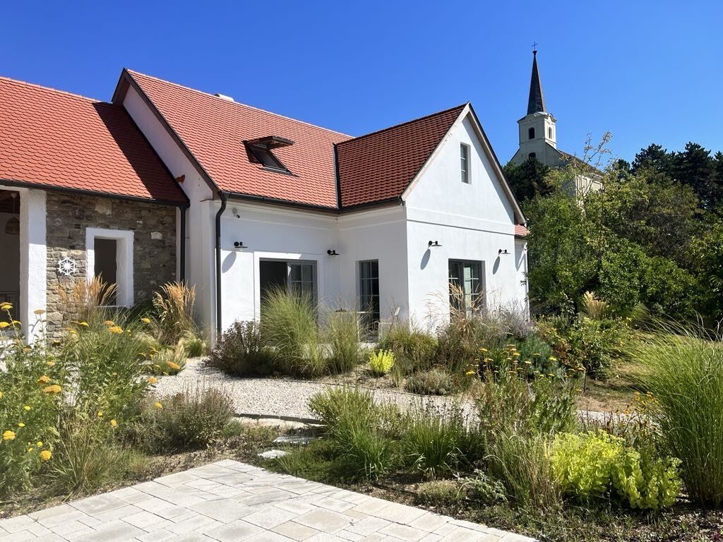 Hopoka Vendeghaz Szentbekkalla