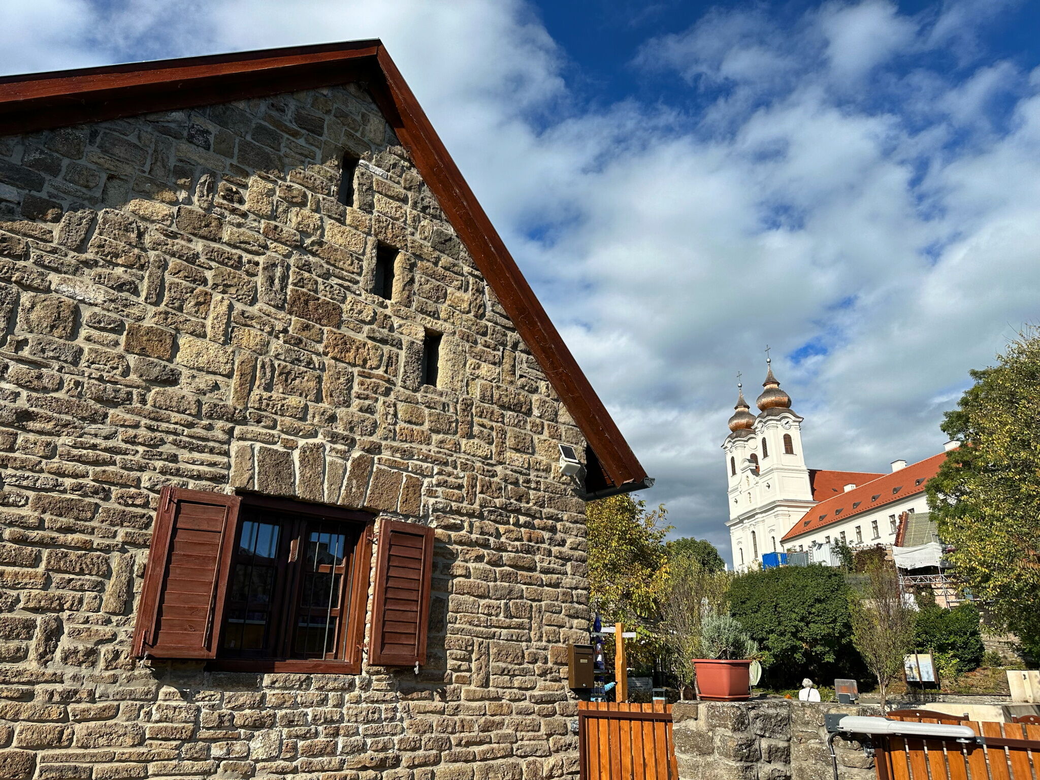 Piros Vendeghaz Tihany