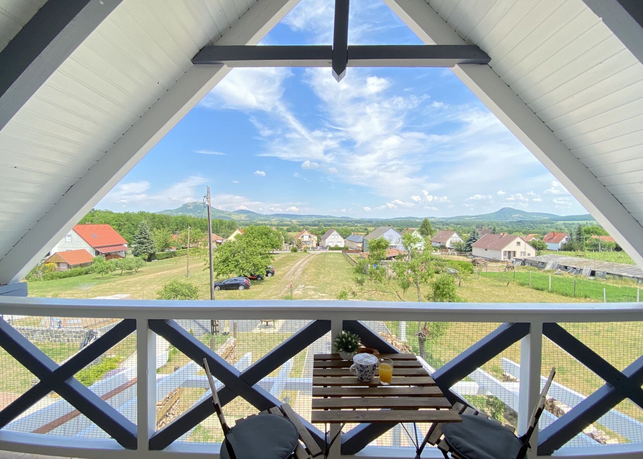 Dandelion House Kisapati