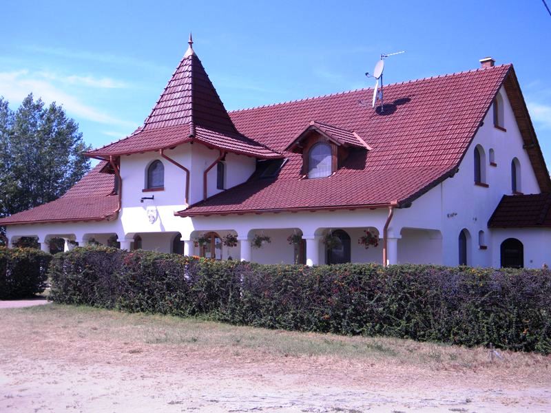 Mustang Ranch Udulohaztelep Kiskunmajsa