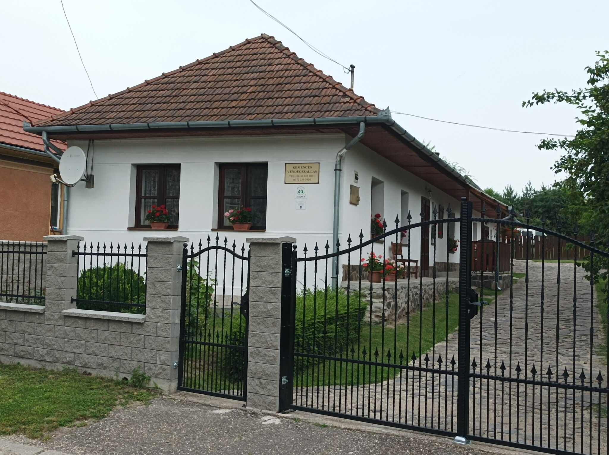 Kemences Vendegszallas Mikohaza