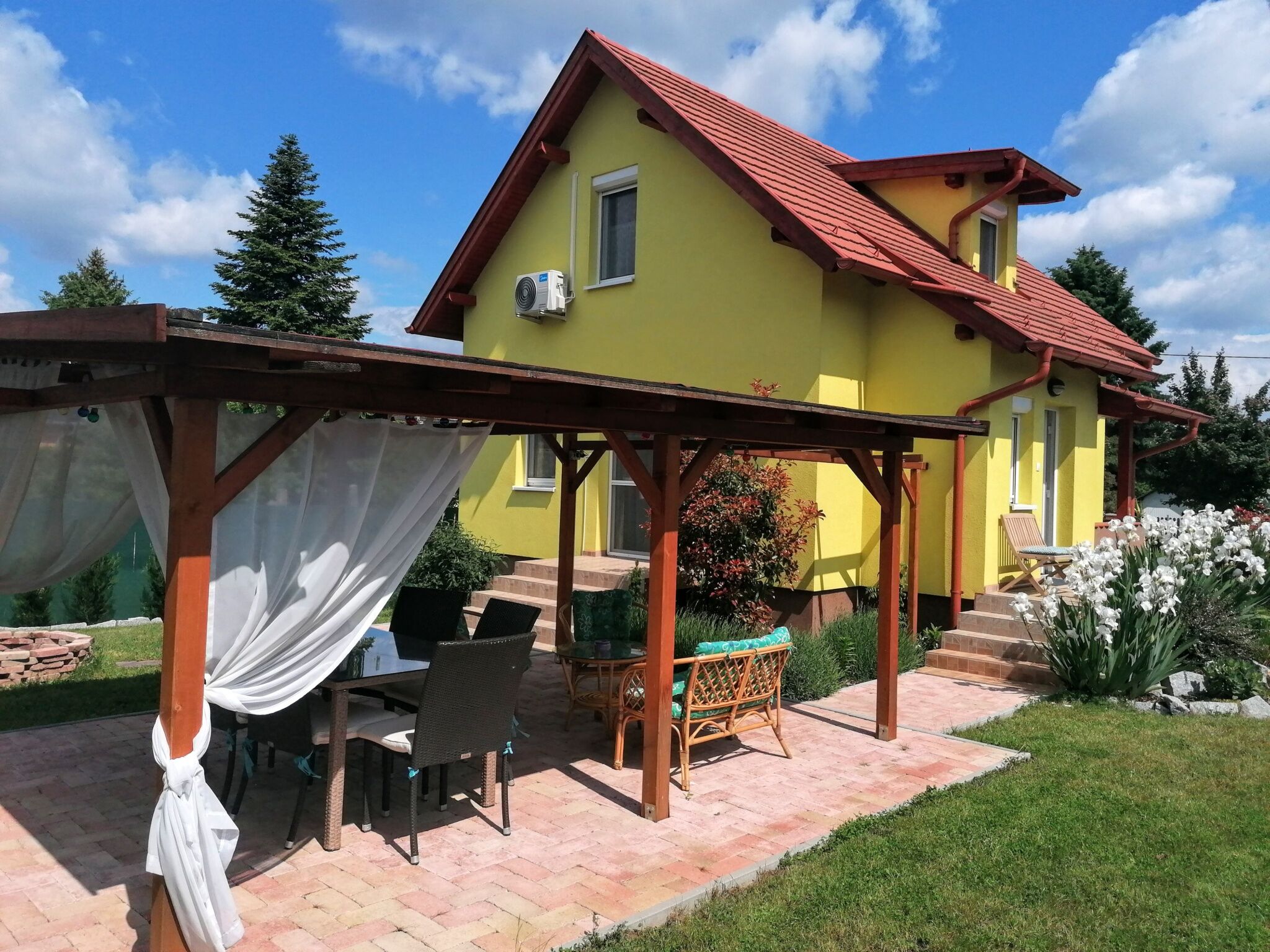 Eva Haza Sopron