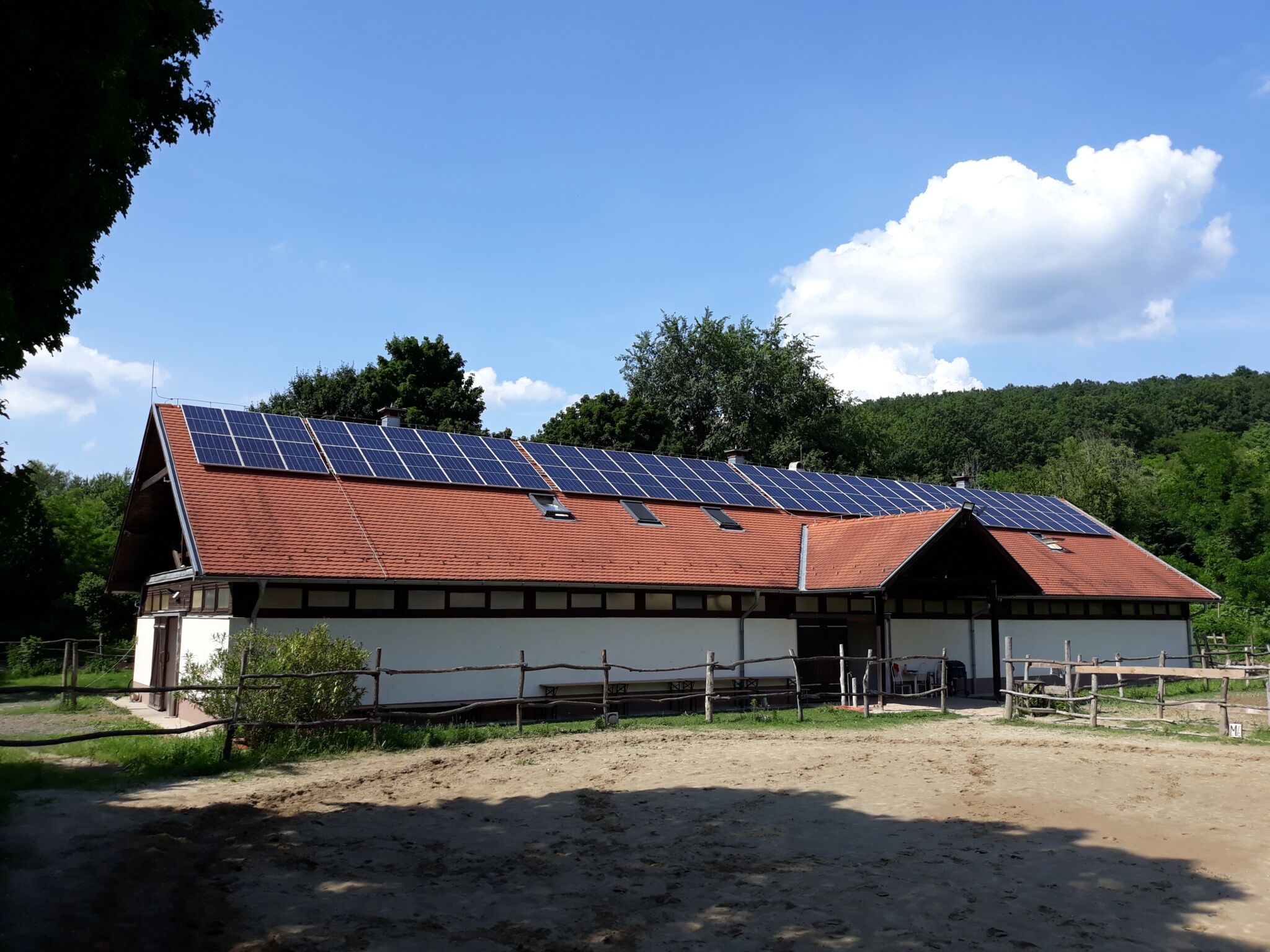 Malomkert Lovarda Szob