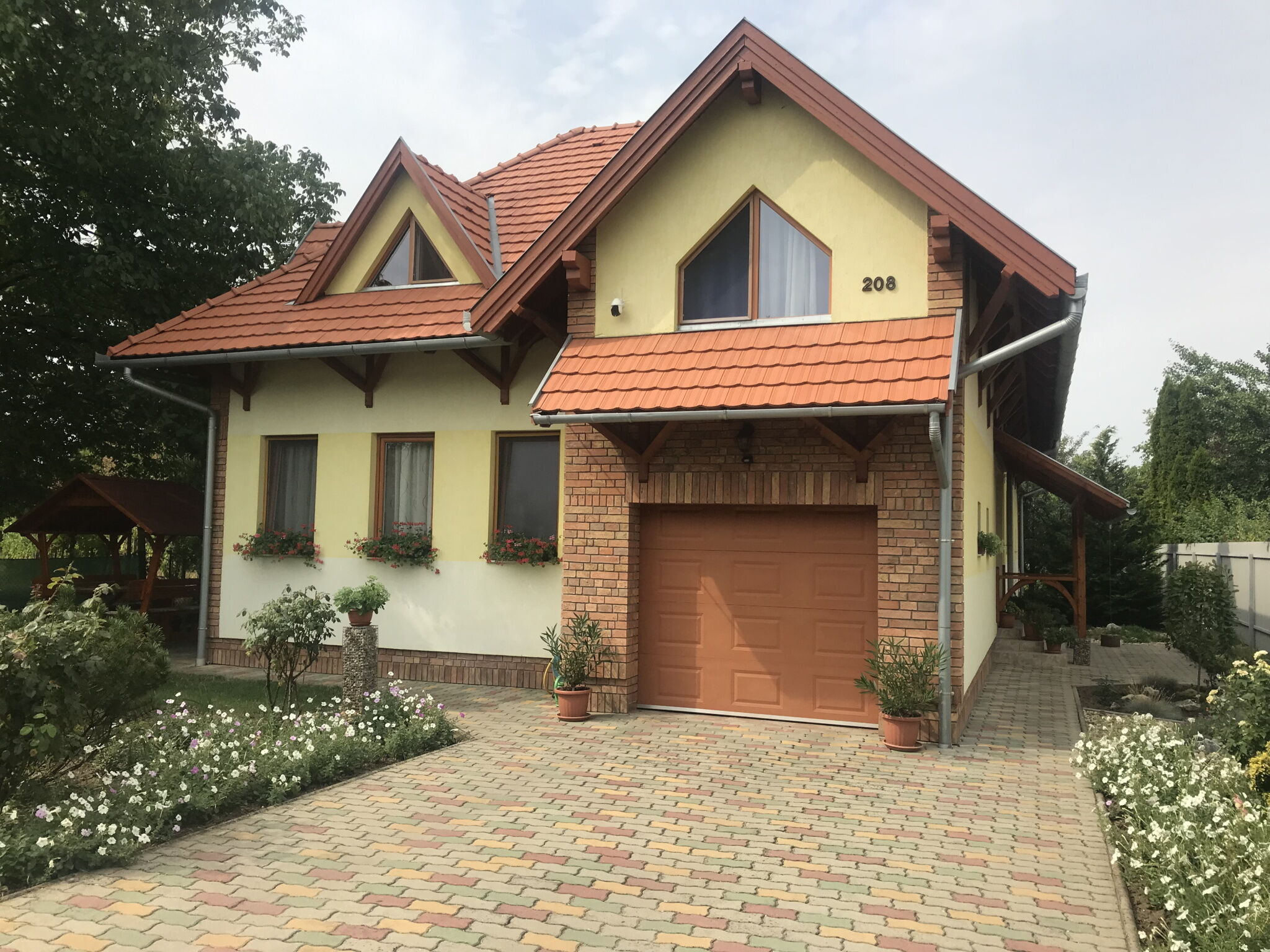 Napfeny Apartman Oroshaza
