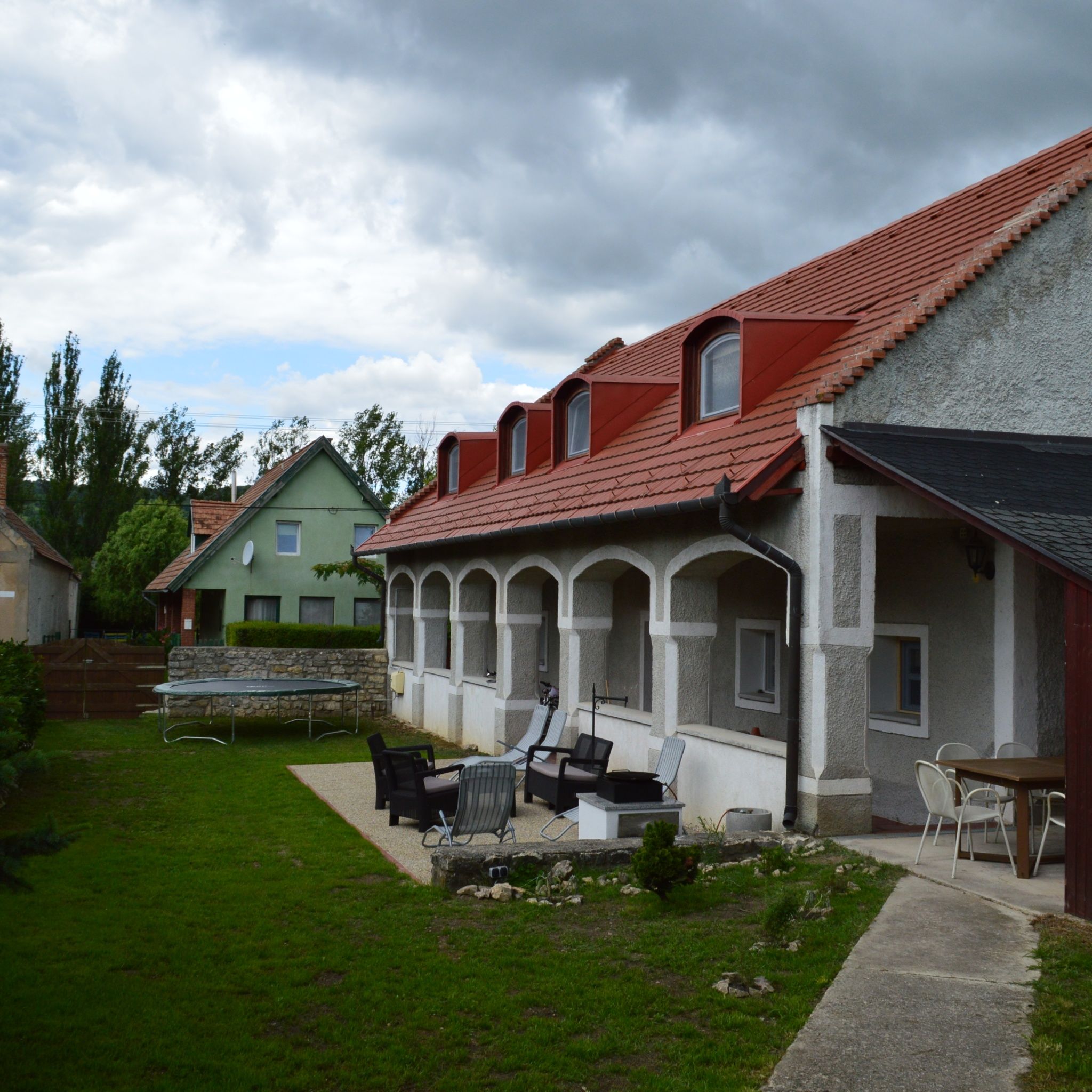 Pecsely House Apartman Pecsely